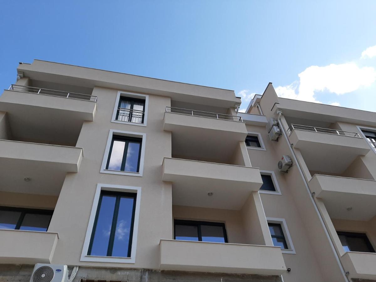 Maritimo Di Cattaro****Lux Apartment With Garage Exterior foto